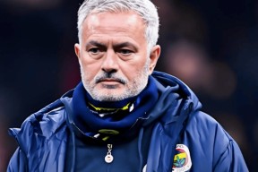 hth注册登录包含费耶诺德迎欧冠关键赛，转会期更衣室发声，球迷炸锅，阵容厚度经受考验的词条