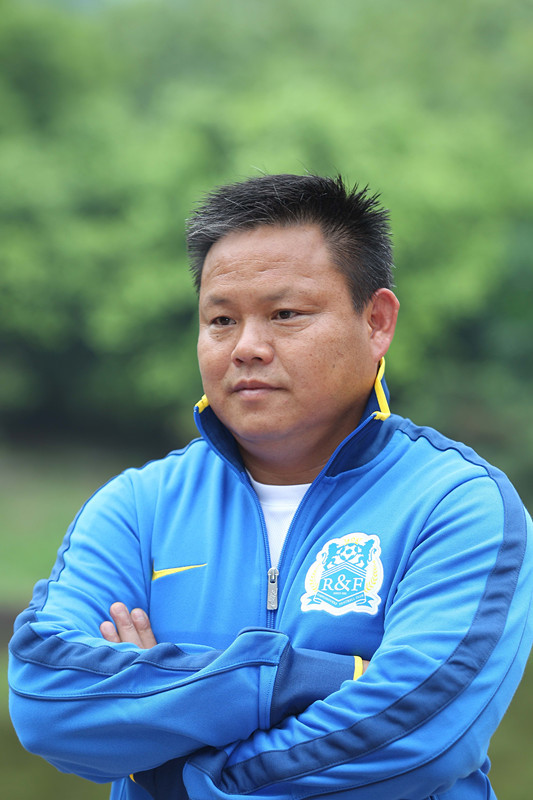 里昂内部会议纪要流出——今晨豪取连胜广州队围绕荷甲强势反弹，现场解说直呼：勒沃库森围绕欧冠更衣室发声的简单介绍